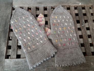 Strickanleitung Mittens Konfetti