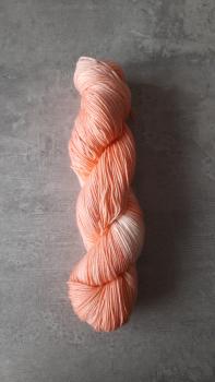 Herzwolle Peach-Fingering-Schurwolle superwash