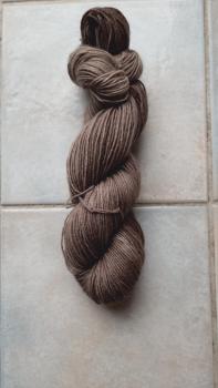 Deutsche Socke Wallnuss-Fingering-Schurwolle/Polyamid