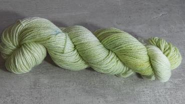 Pur Pistazie- DK-Schurwolle non superwash