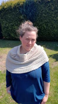 Strickrezept Shrug Kreuz und Quer