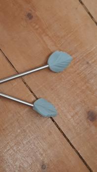 Maschenstopper Blatt blaugrau