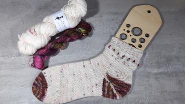 Strickrezept Blütensocke