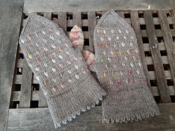Strickanleitung Mittens Konfetti
