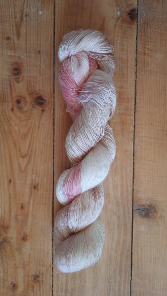 Lace Hund mit Schleife-Schurwolle superwash