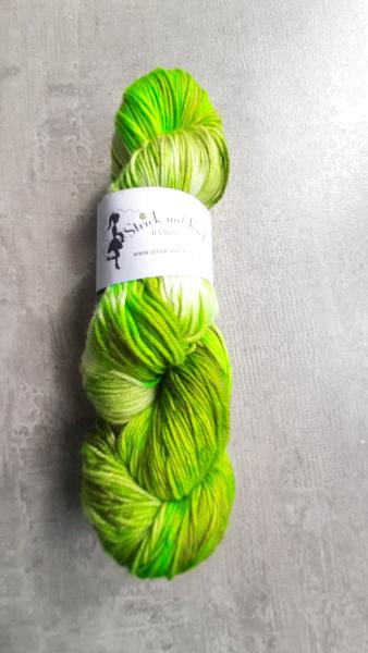 Herzwolle Lichtweg-Fingering-Schurwolle sueprwash